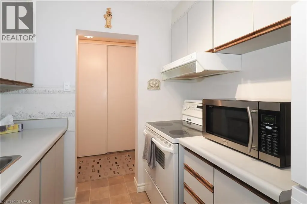 80 BRECKENRIDGE Drive Unit# 102, #102