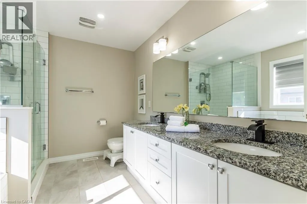 162 MOUNTAIN HOLLY COURT