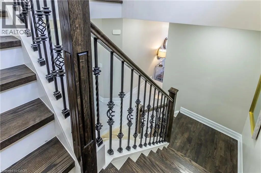 162 MOUNTAIN HOLLY COURT