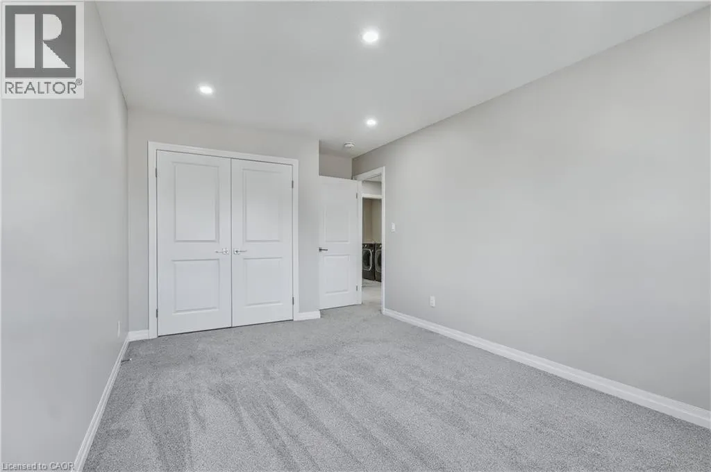162 MOUNTAIN HOLLY COURT