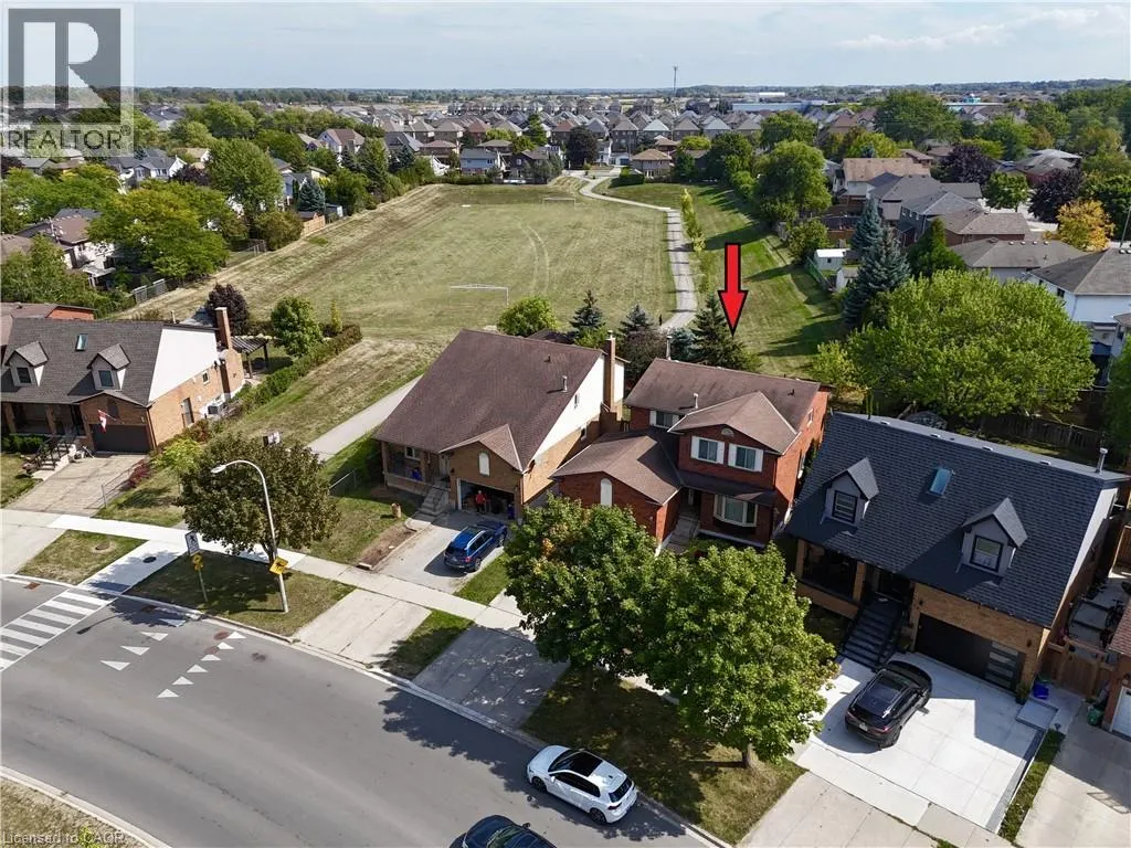 40 GATESTONE Drive