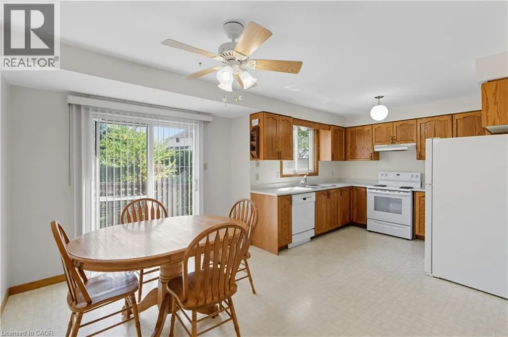 40 GATESTONE Drive