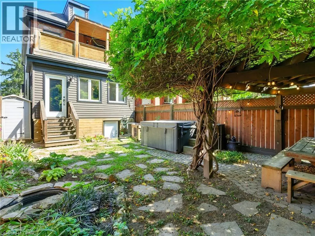 284 CUMBERLAND Avenue