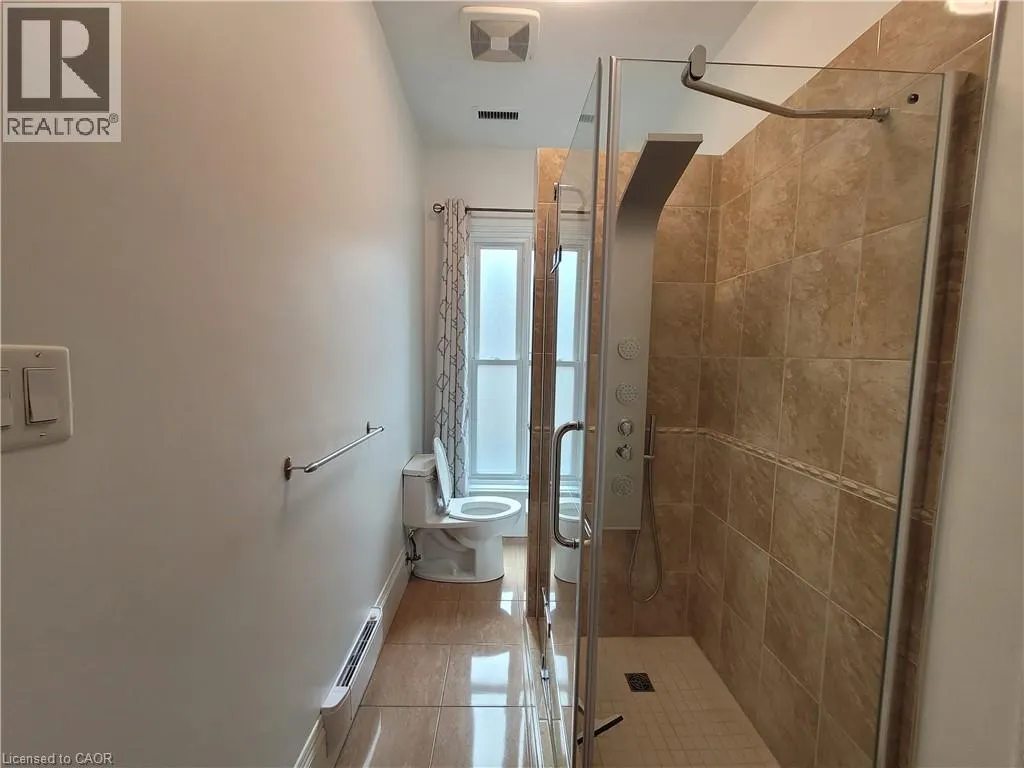 203 MACNAB Street S Unit# 8, #8