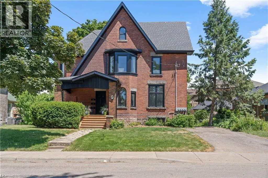 16 ARTHUR Street Unit# 2A, #2A