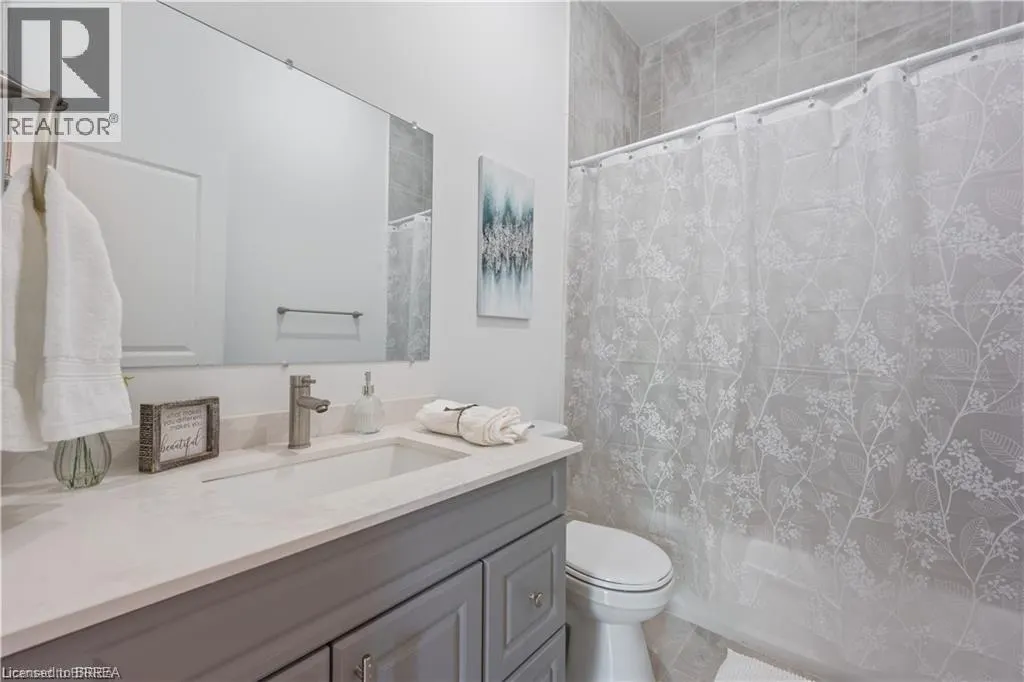 16 ARTHUR Street Unit# 2A, #2A