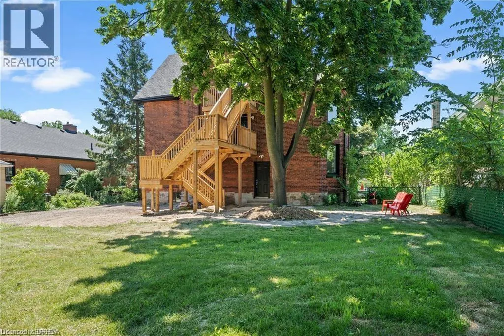 16 ARTHUR Street Unit# 2A, #2A