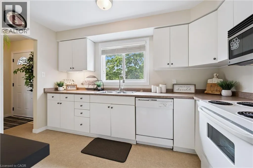 255 CAMELOT Court Unit# 2, #2