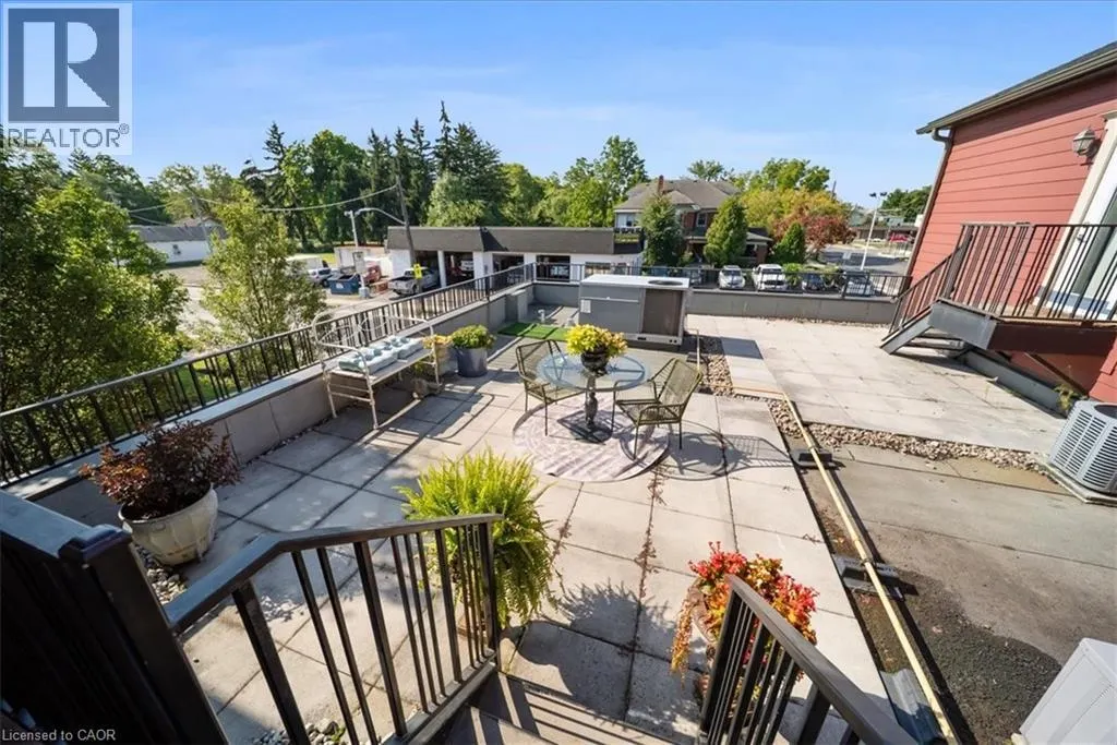 3710 MAIN Street Unit# 201, #201
