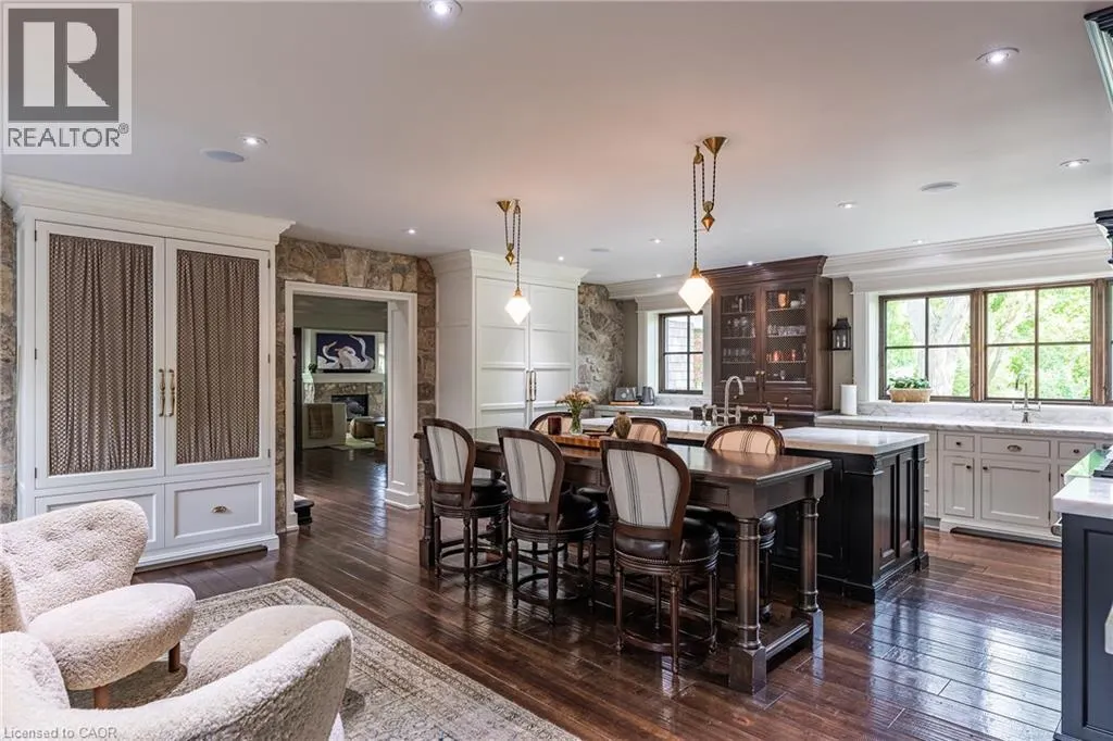 243 ALSCOT Crescent
