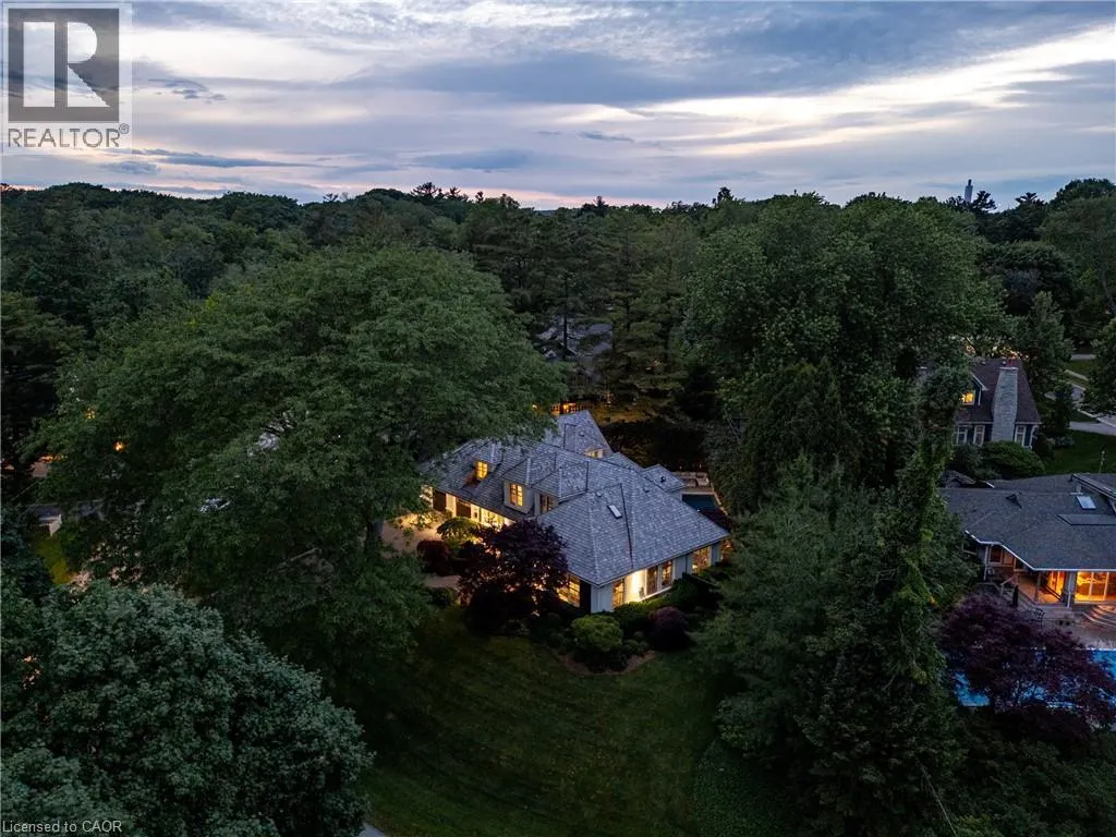 243 ALSCOT Crescent