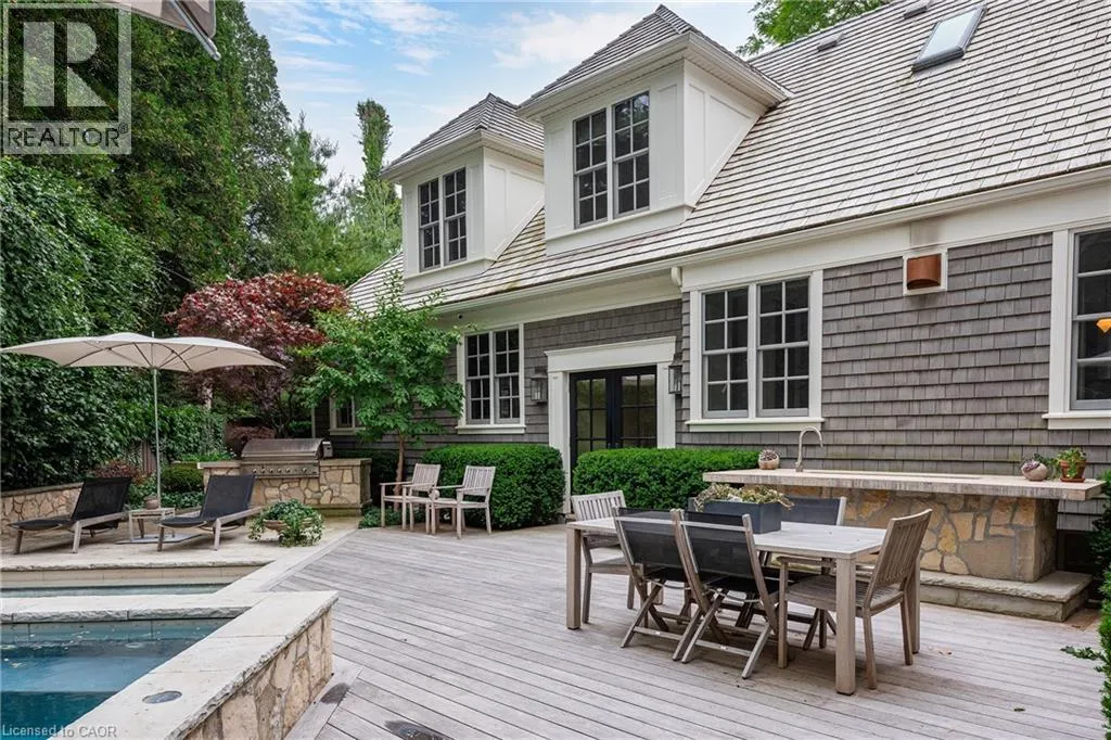 243 ALSCOT Crescent
