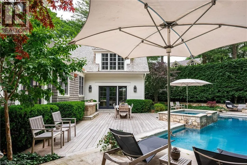 243 ALSCOT Crescent