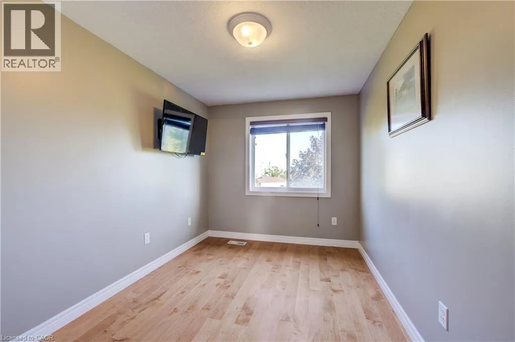 15 PETTITT Drive