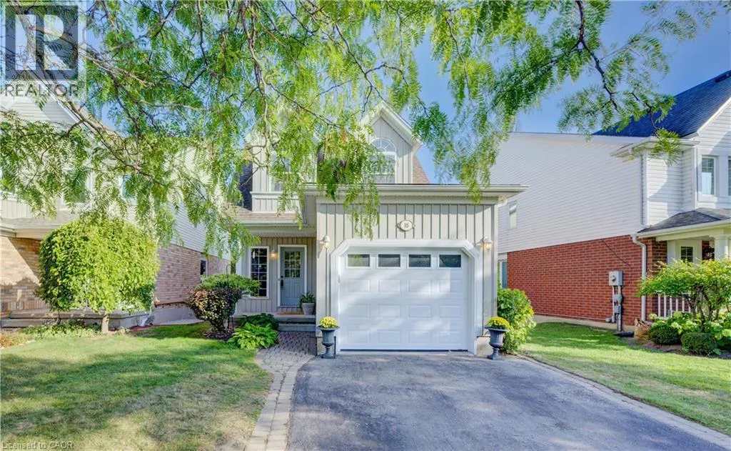 15 PETTITT Drive