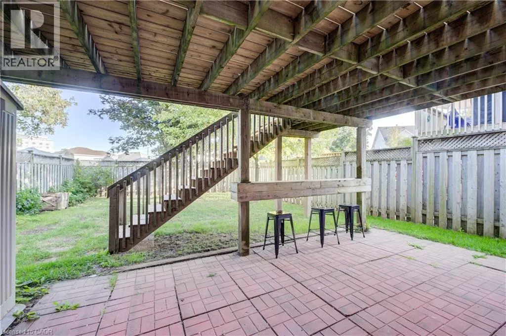 15 PETTITT Drive