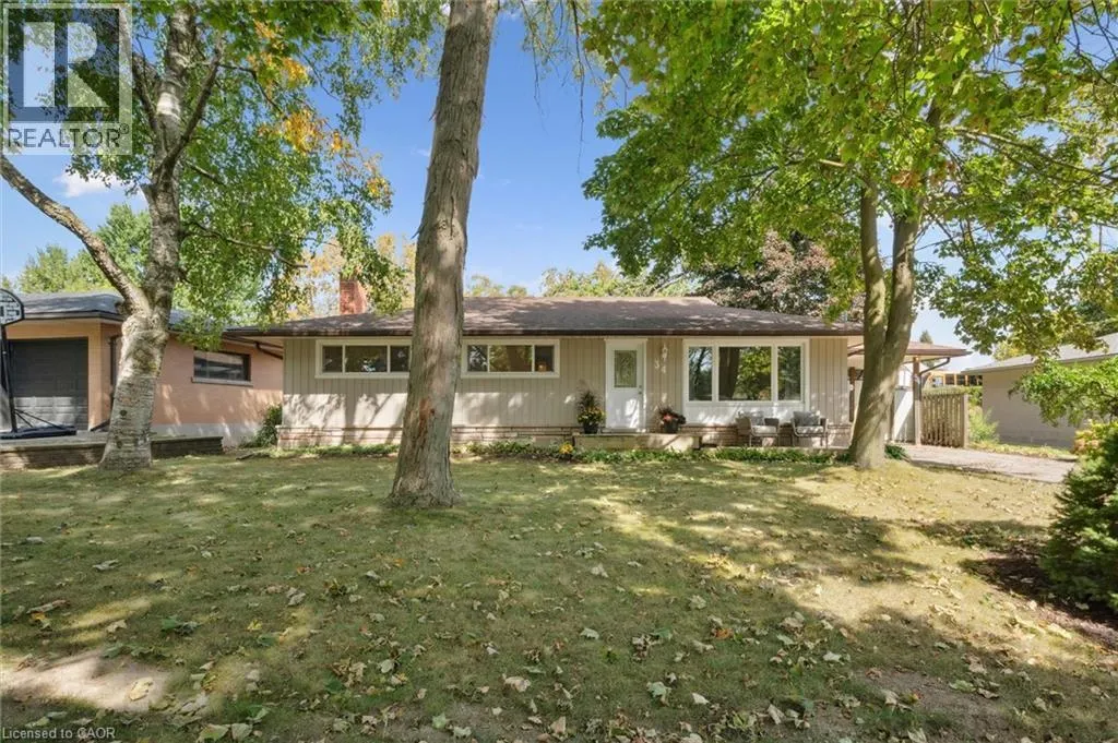 34 GRAYSTONE Avenue
