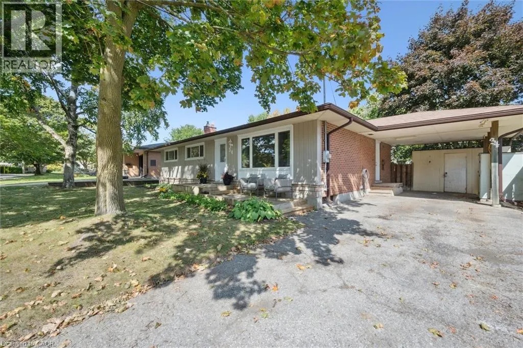 34 GRAYSTONE Avenue