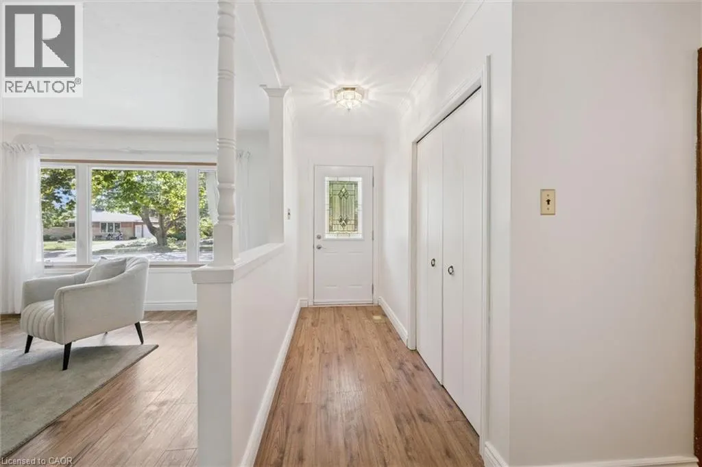 34 GRAYSTONE Avenue