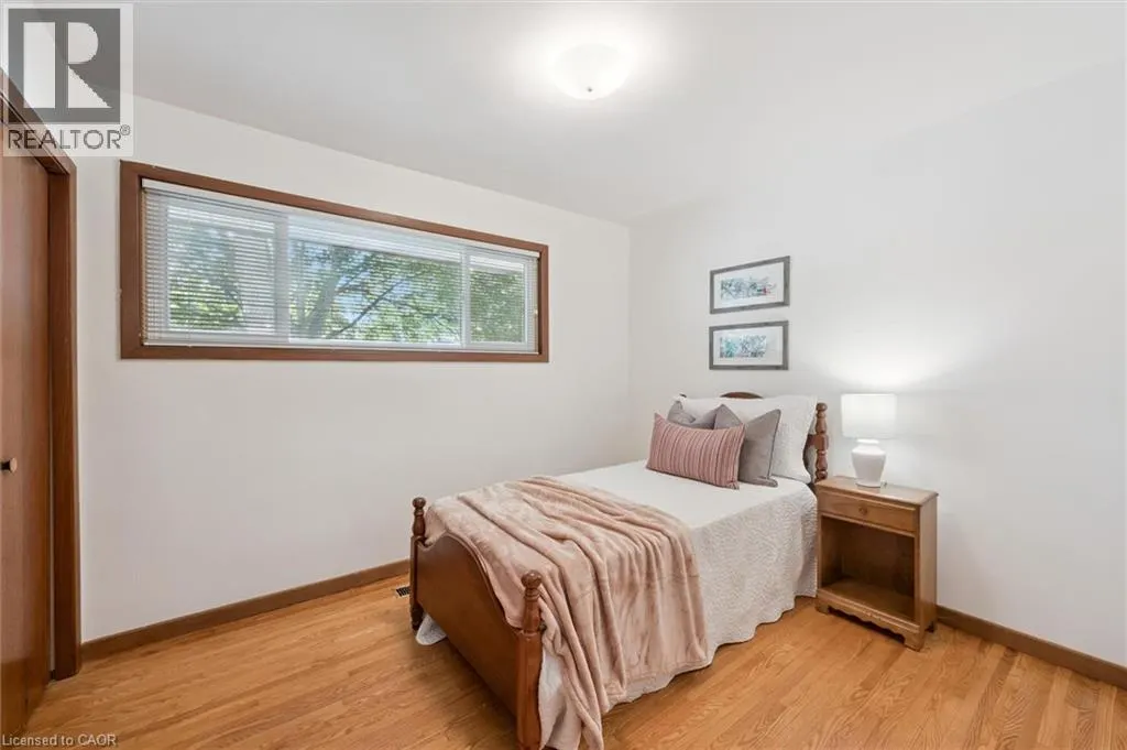 34 GRAYSTONE Avenue