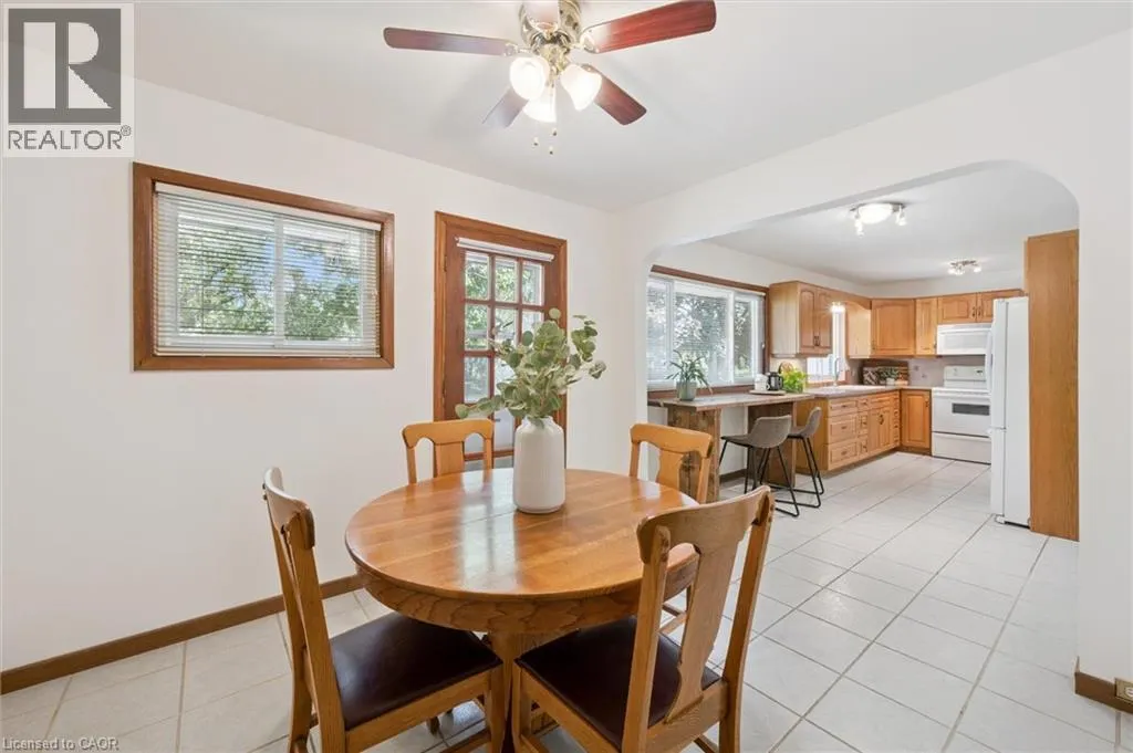 34 GRAYSTONE Avenue