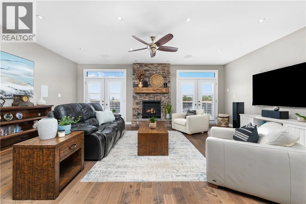 53 ANASTASIA Boulevard