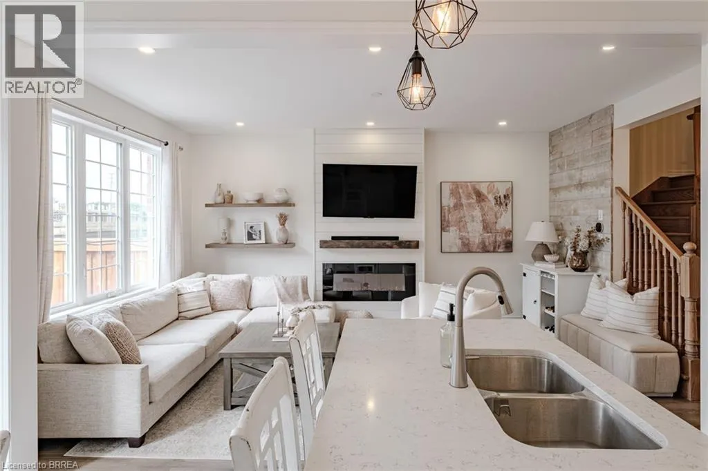 1214 ROSE Way