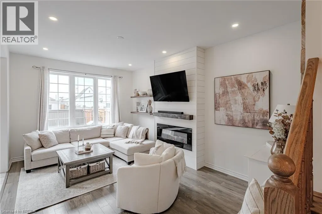 1214 ROSE Way