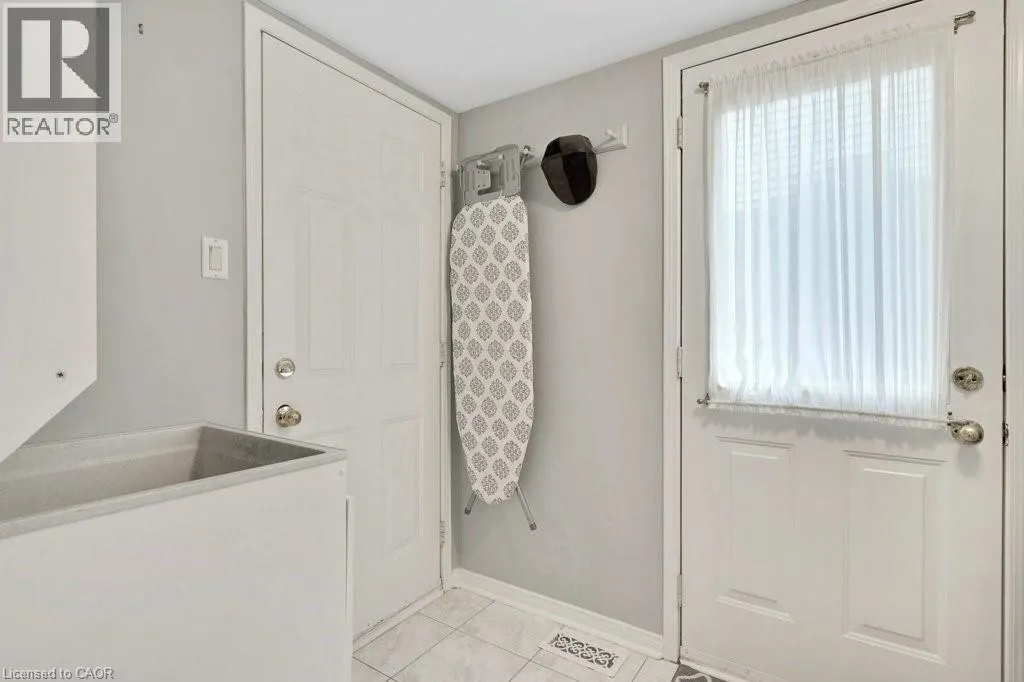 495 GRAND RIDGE Drive