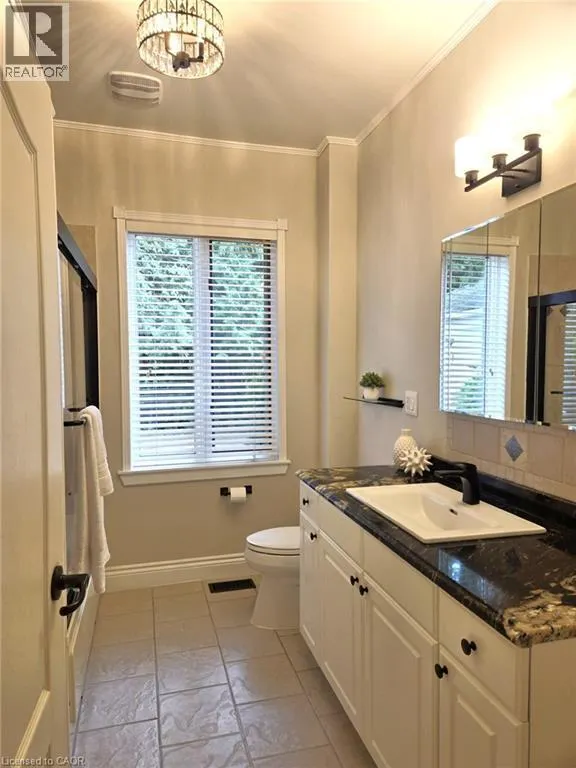 17 MEADOWCREEK Lane
