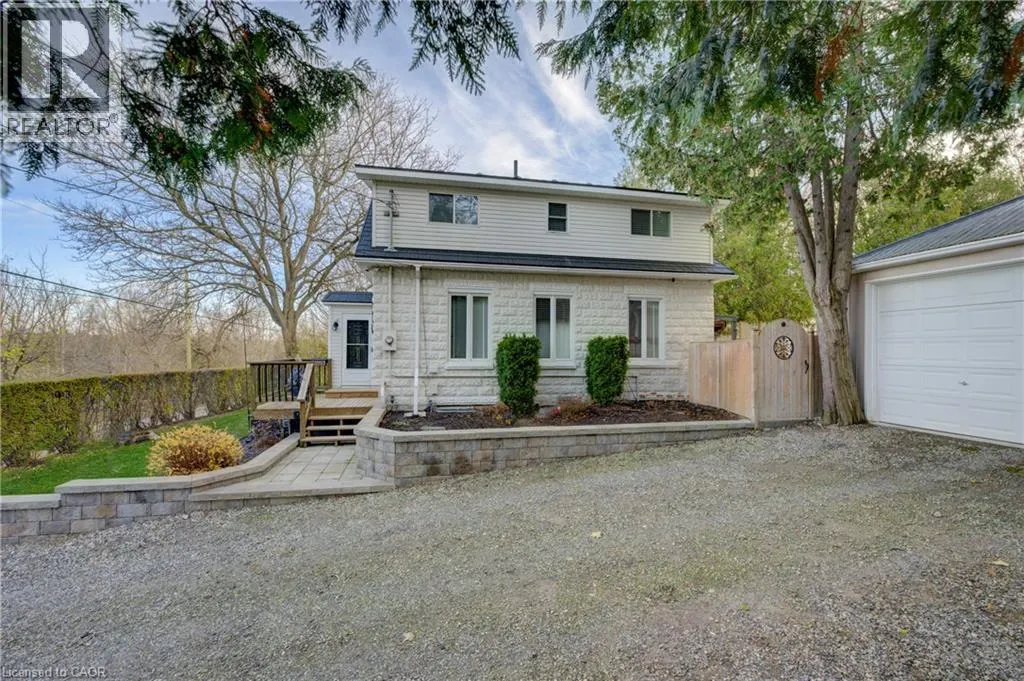 17 MEADOWCREEK Lane