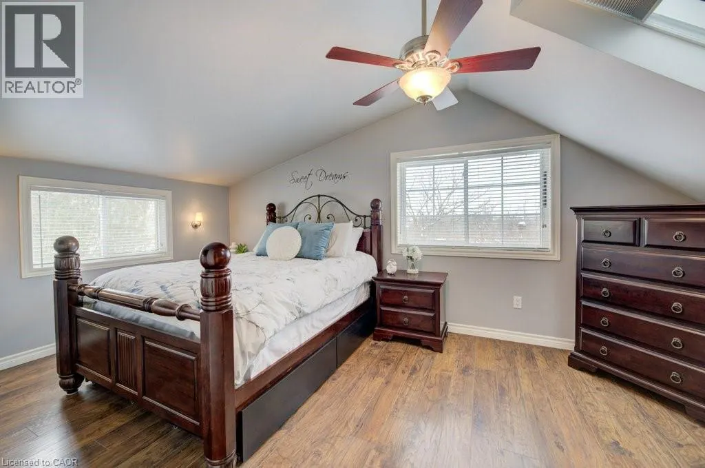 17 MEADOWCREEK Lane
