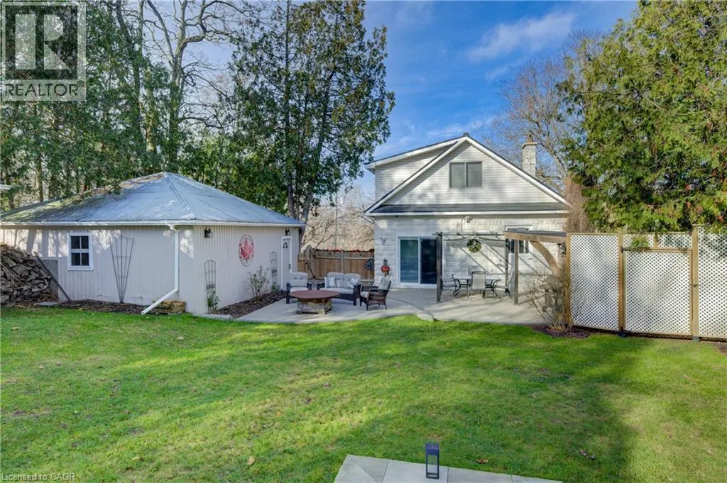 17 MEADOWCREEK Lane