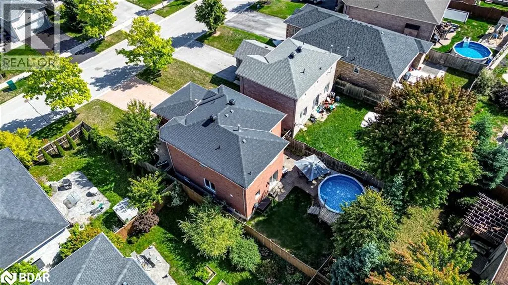 6 LAURELWOOD Lane
