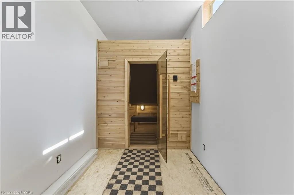 242 MOUNT PLEASANT Street Unit# 4, #4