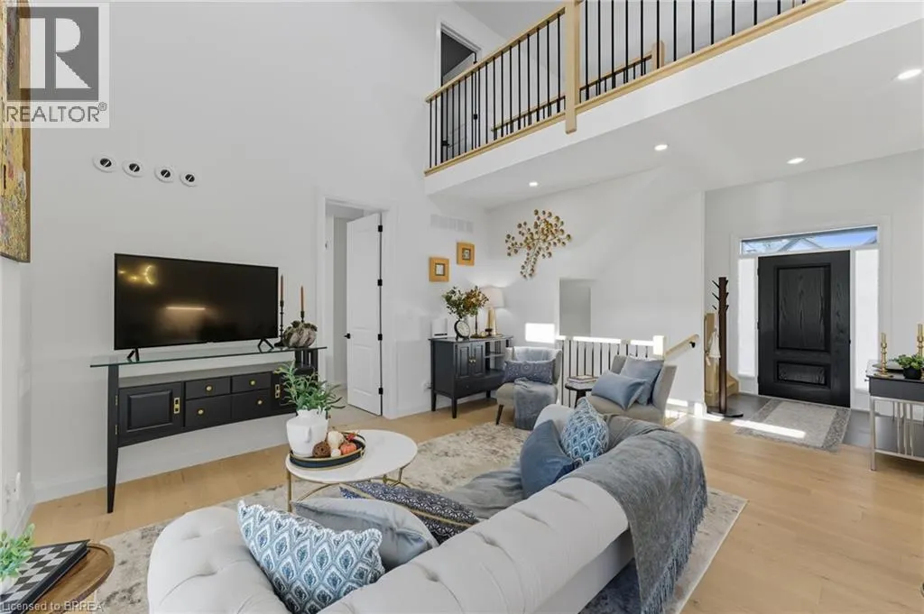 242 MOUNT PLEASANT Street Unit# 4, #4