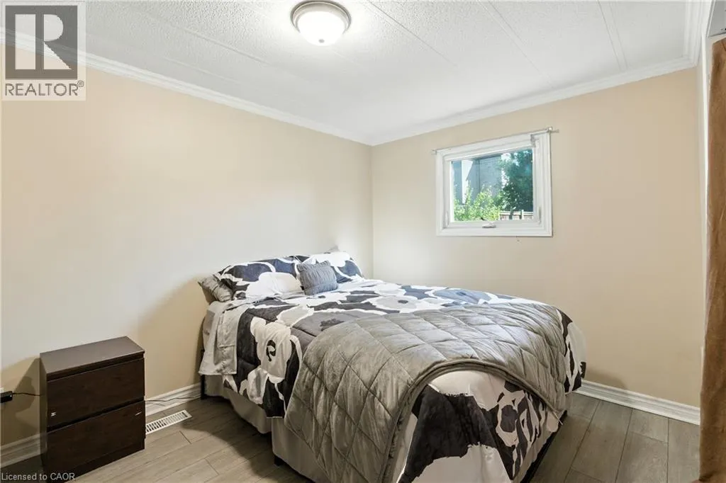 241 ST. PAUL Street W Unit# 102, #102
