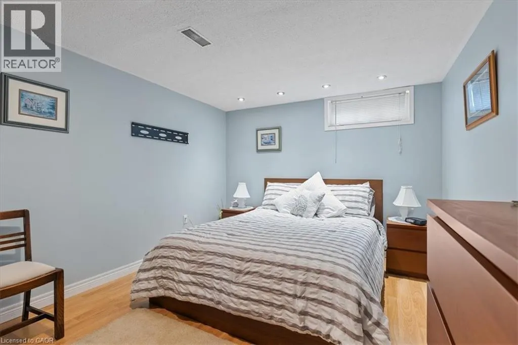 56 HILLIER Crescent