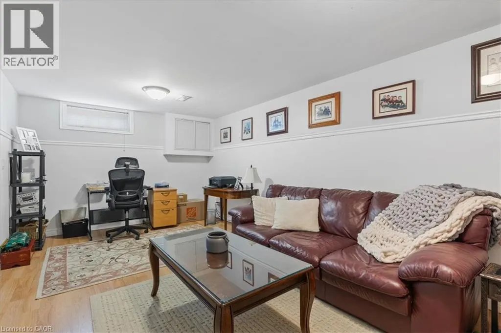 56 HILLIER Crescent