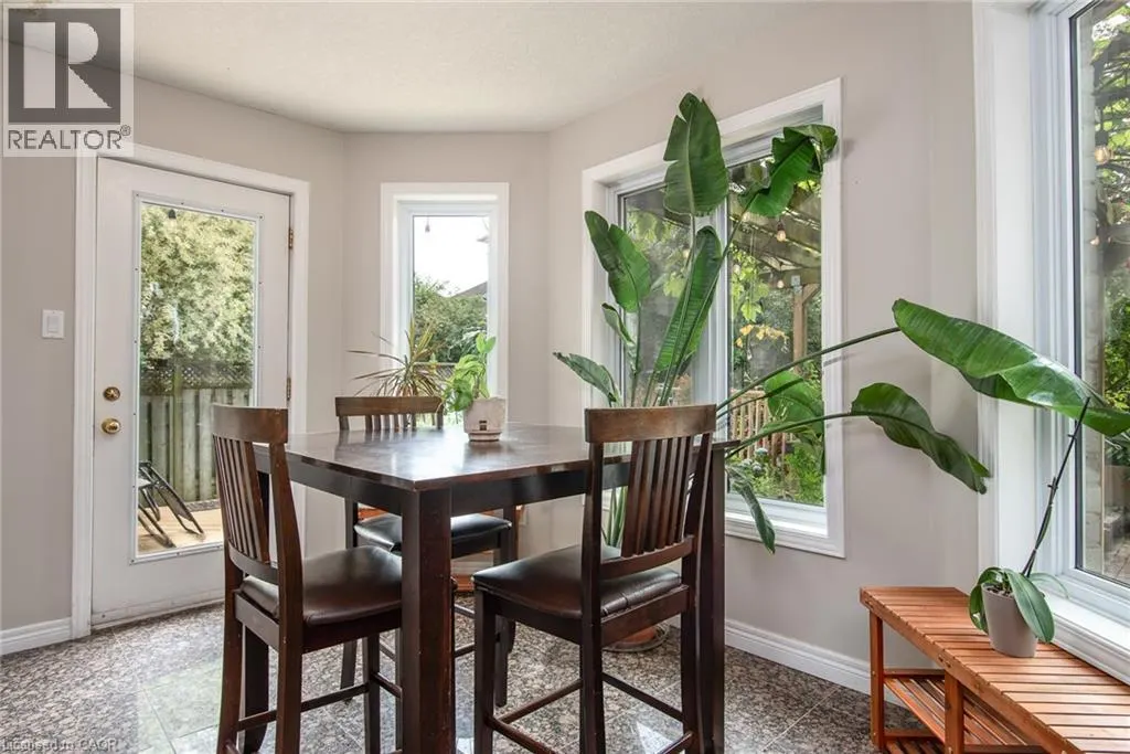 11 APPLE RIDGE Drive