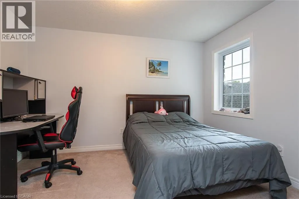 11 APPLE RIDGE Drive