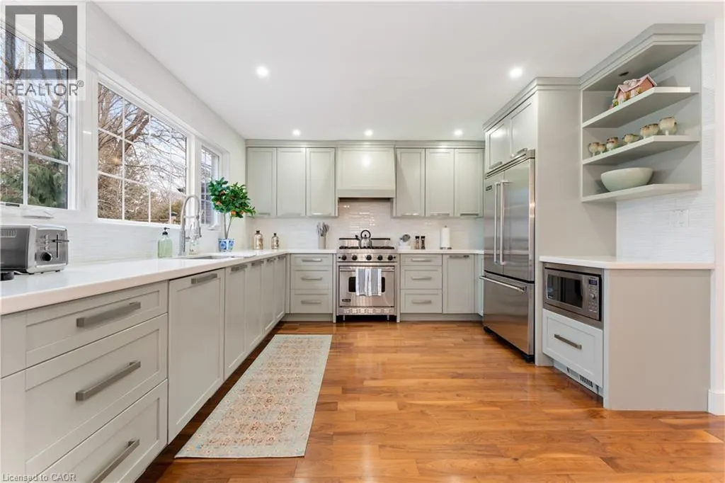 519 REGINA Drive