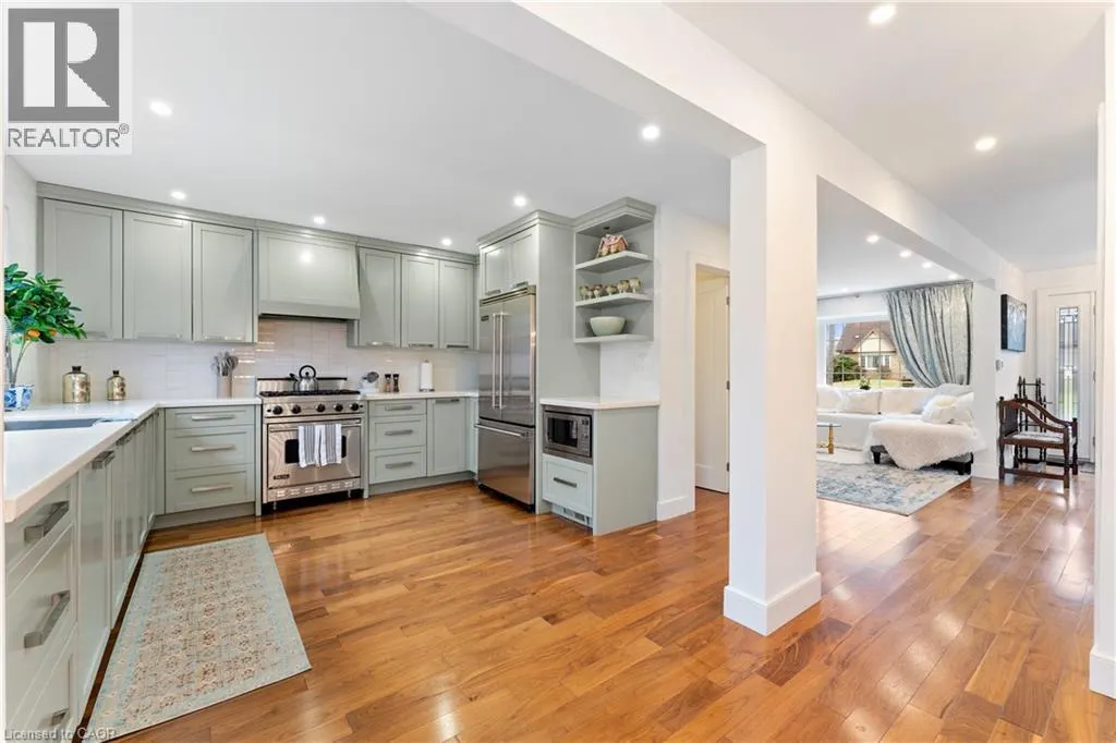 519 REGINA Drive