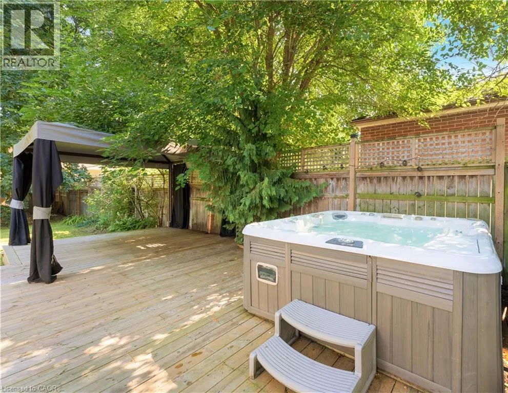 519 REGINA Drive