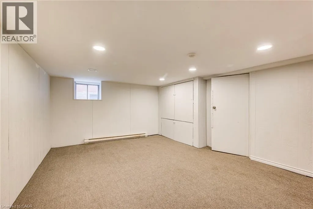 19 SCHNEIDER Avenue
