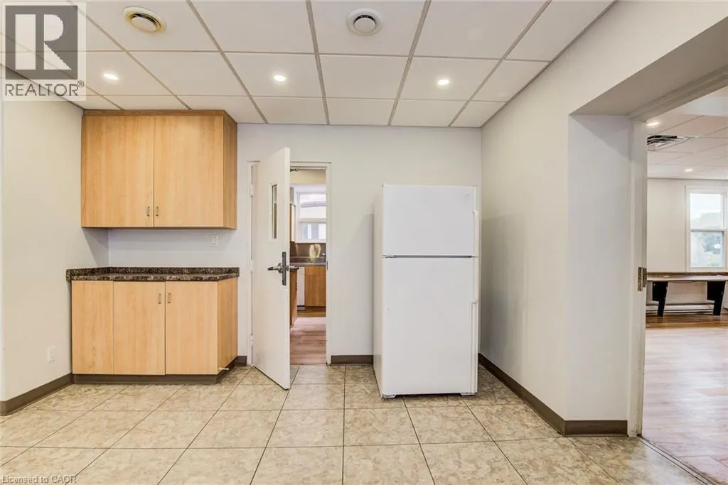 19 SCHNEIDER Avenue