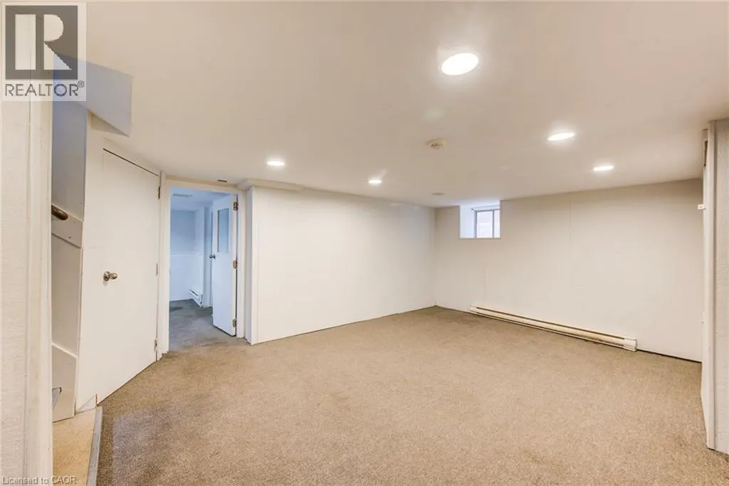 19 SCHNEIDER Avenue