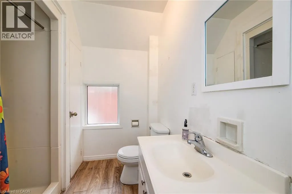 19 SCHNEIDER Avenue