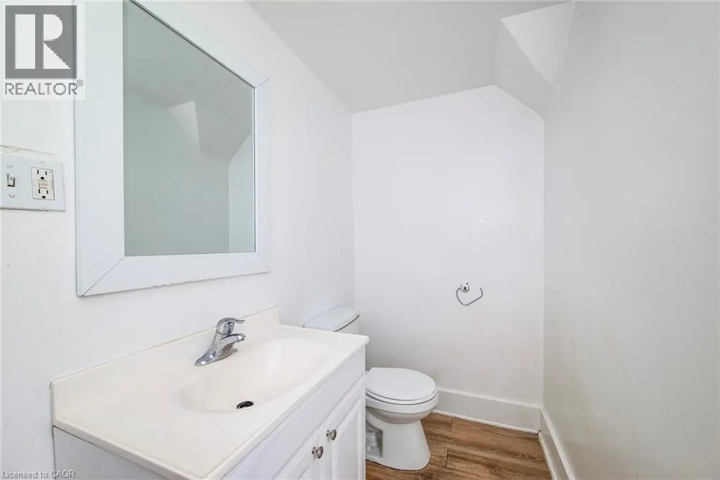 19 SCHNEIDER Avenue