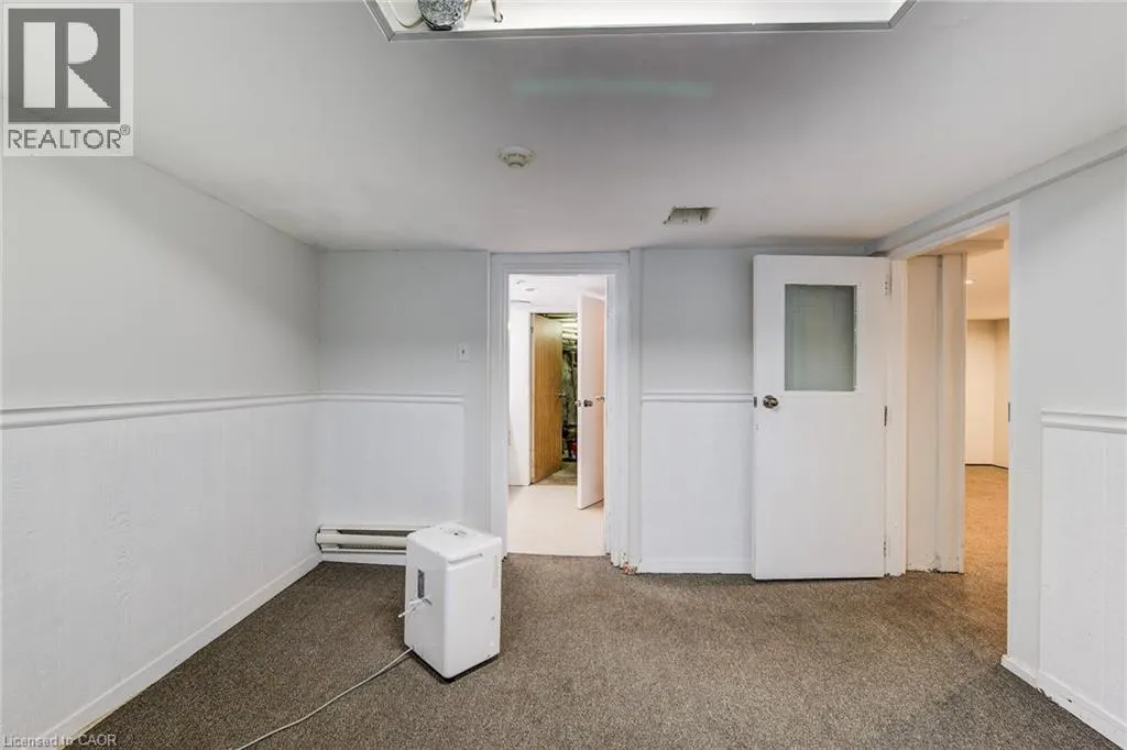 19 SCHNEIDER Avenue